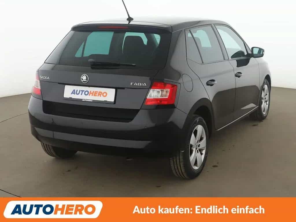 Skoda Fabia 1.2 TSI Style*NAVI*PDC*SHZ*KLIMA*TEMPO* 05/2017-photo-4