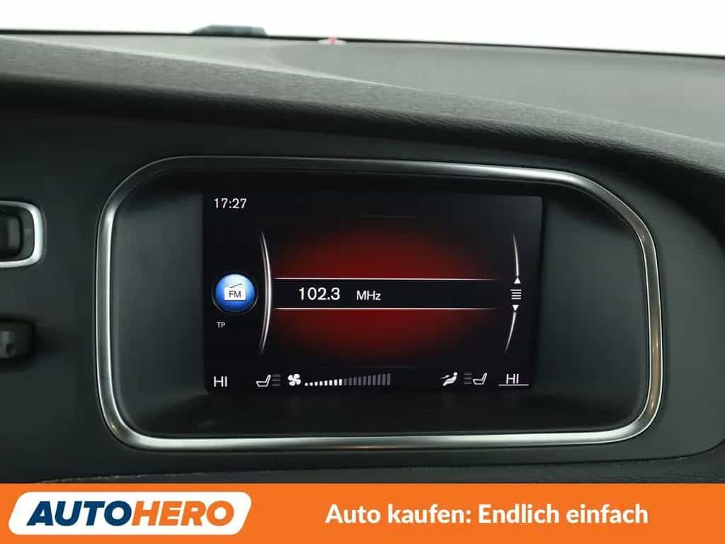 Volvo V40 2.0 T2 Momentum*NAVI*LED*TEMPO*CAM*PDC*SHZ* 12/2017-photo-20