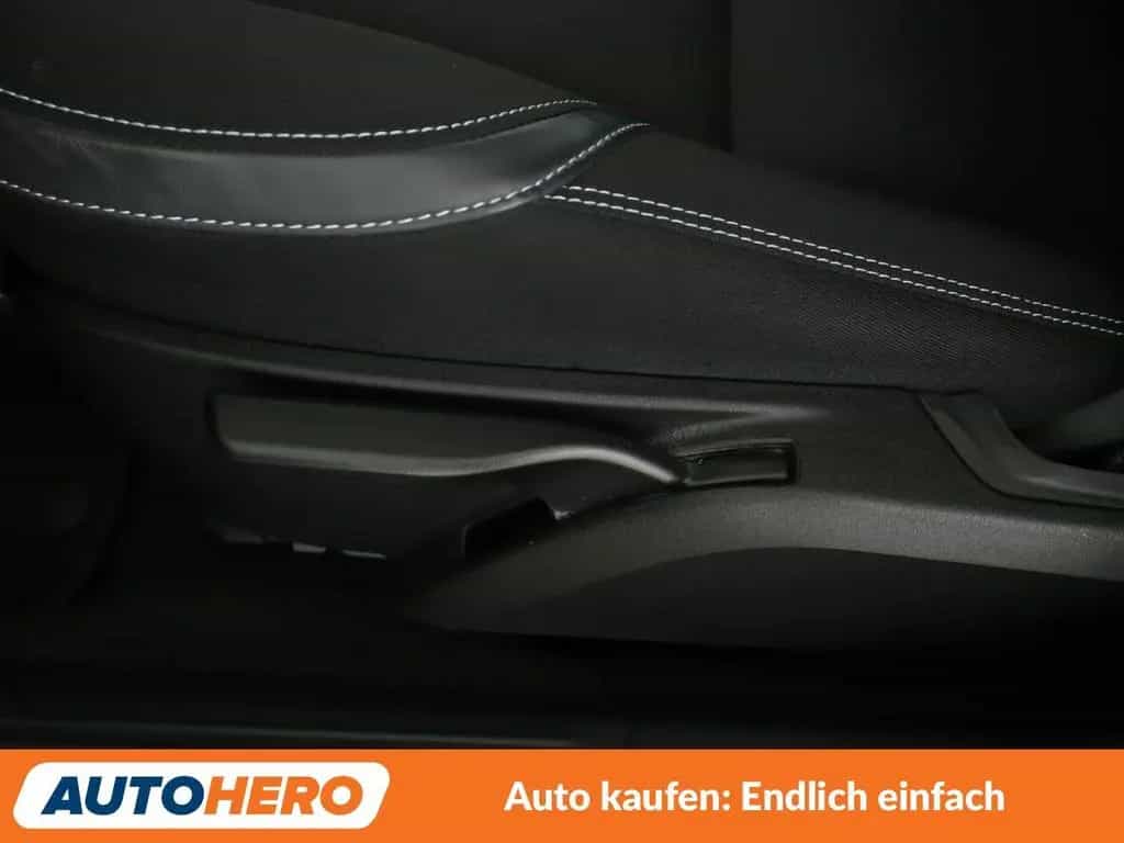Volvo V40 2.0 T2 Momentum*NAVI*LED*TEMPO*CAM*PDC*SHZ* 12/2017-photo-26