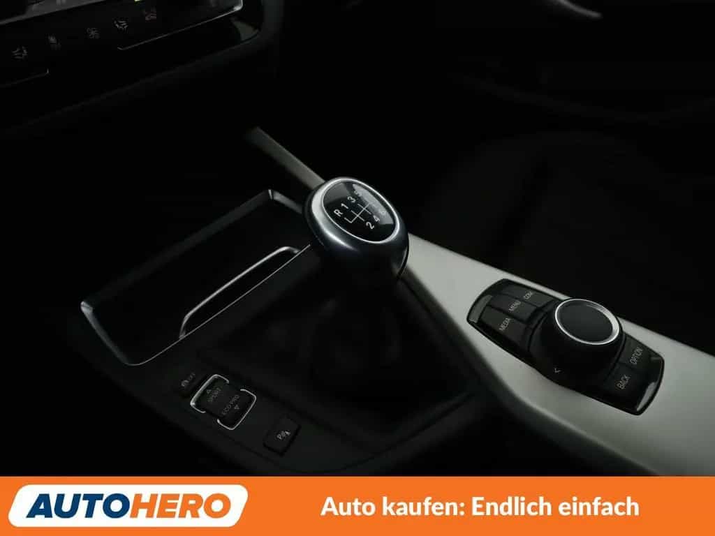 BMW 118 i Advantage *LED*TEMPO*PDC*SHZ*KLIMA* 01/2018-photo-22