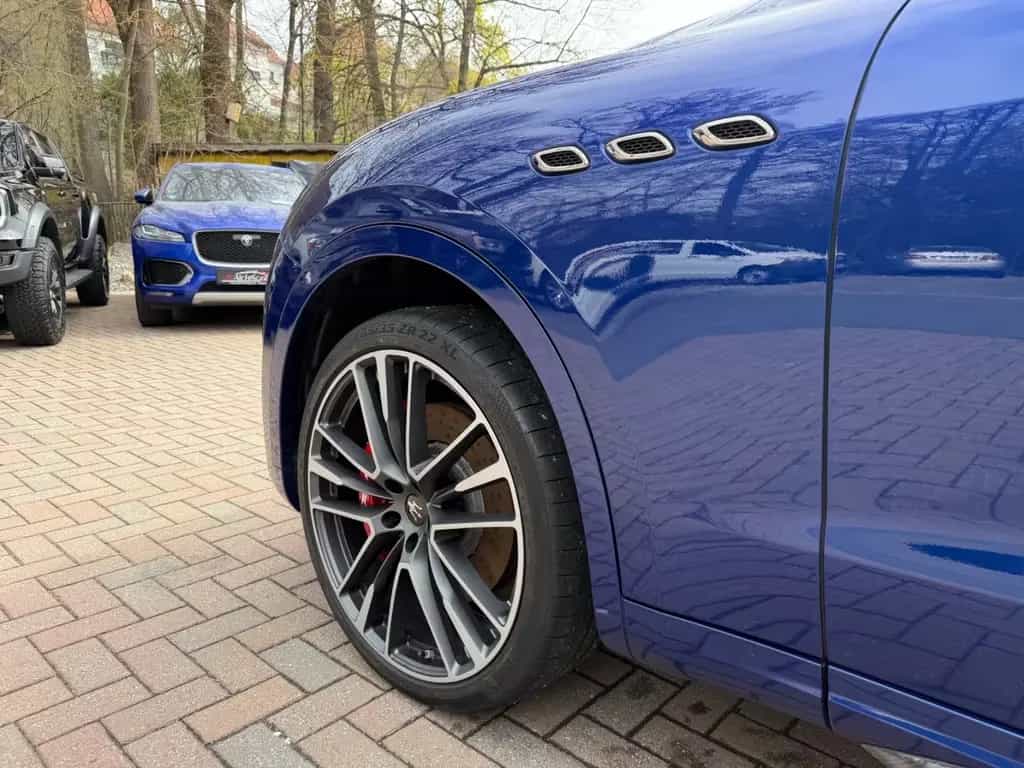 Maserati Levante Trofeo Q4 3.8 V8 Alcantara ACC Sitzheiz. 07/2020-photo-11
