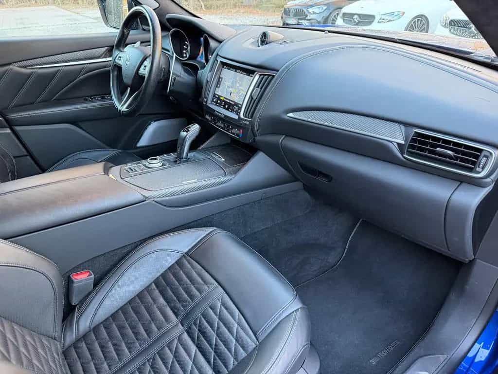 Maserati Levante Trofeo Q4 3.8 V8 Alcantara ACC Sitzheiz. 07/2020-photo-26