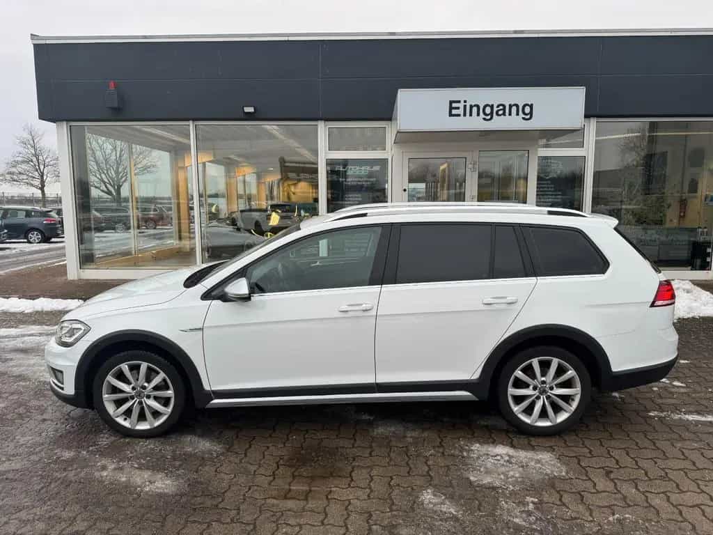 Volkswagen Golf VII Variant Alltrack 4Motion ACC LED 08/2018-photo-3