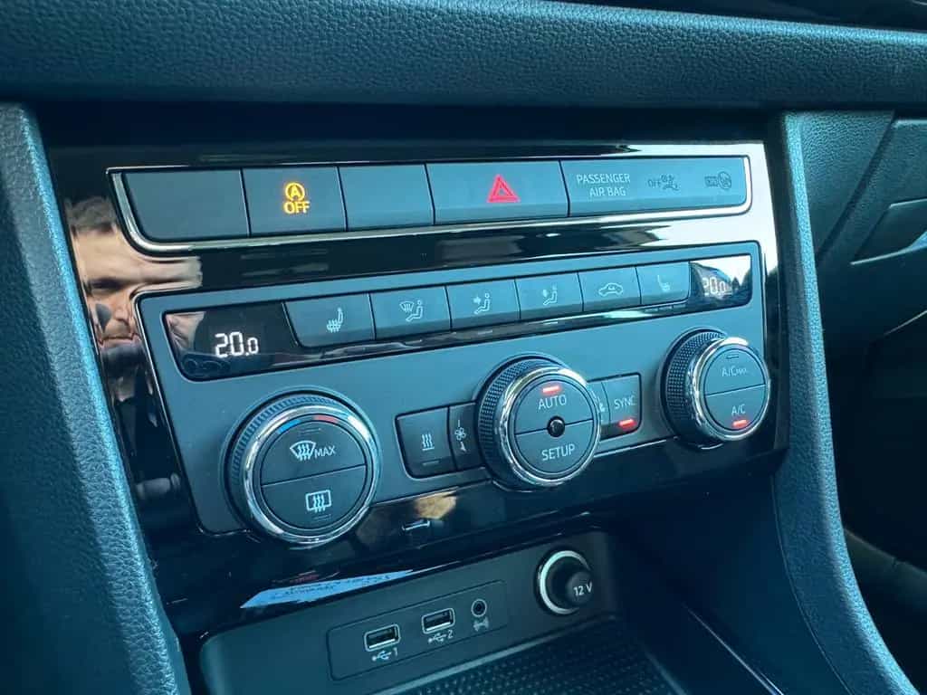 Seat Ateca Xcellence 4Drive ACC Kamera 09/2017-photo-23