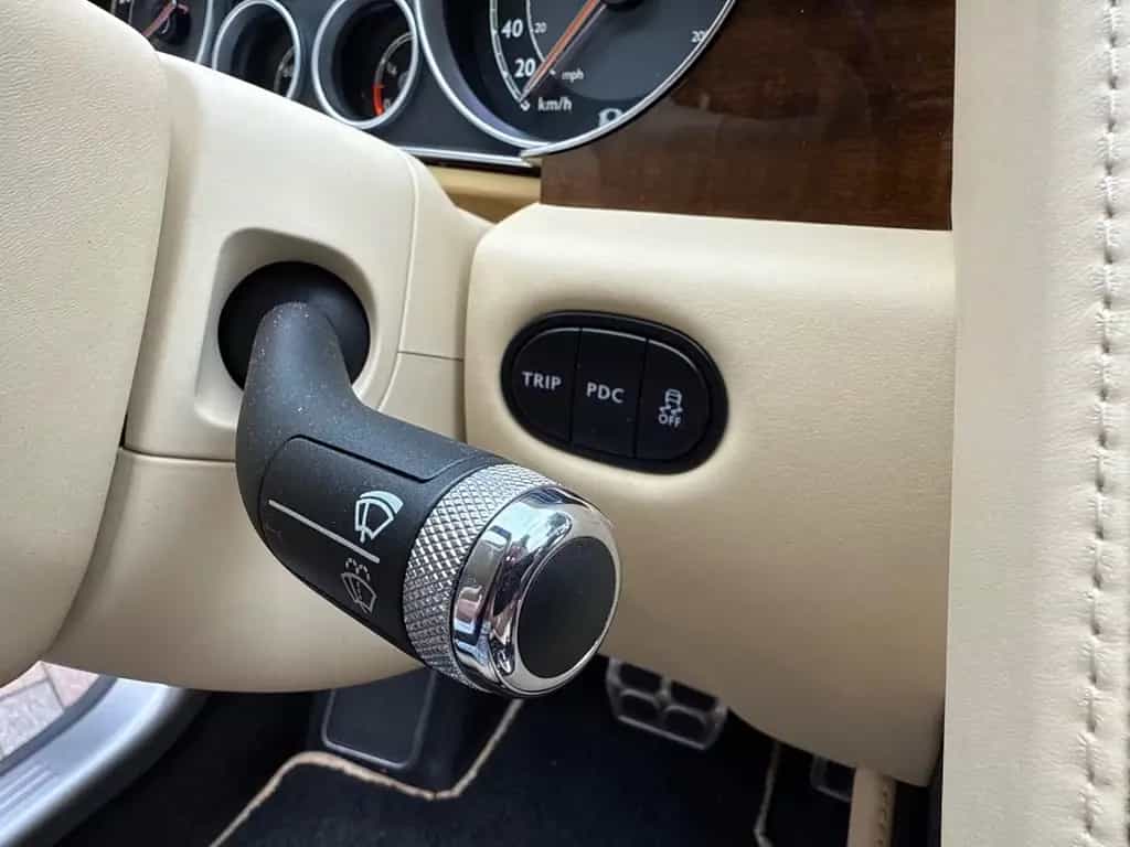 Bentley Continental Flying Spur 4.0 V8 Service Neu 07/2015-photo-18