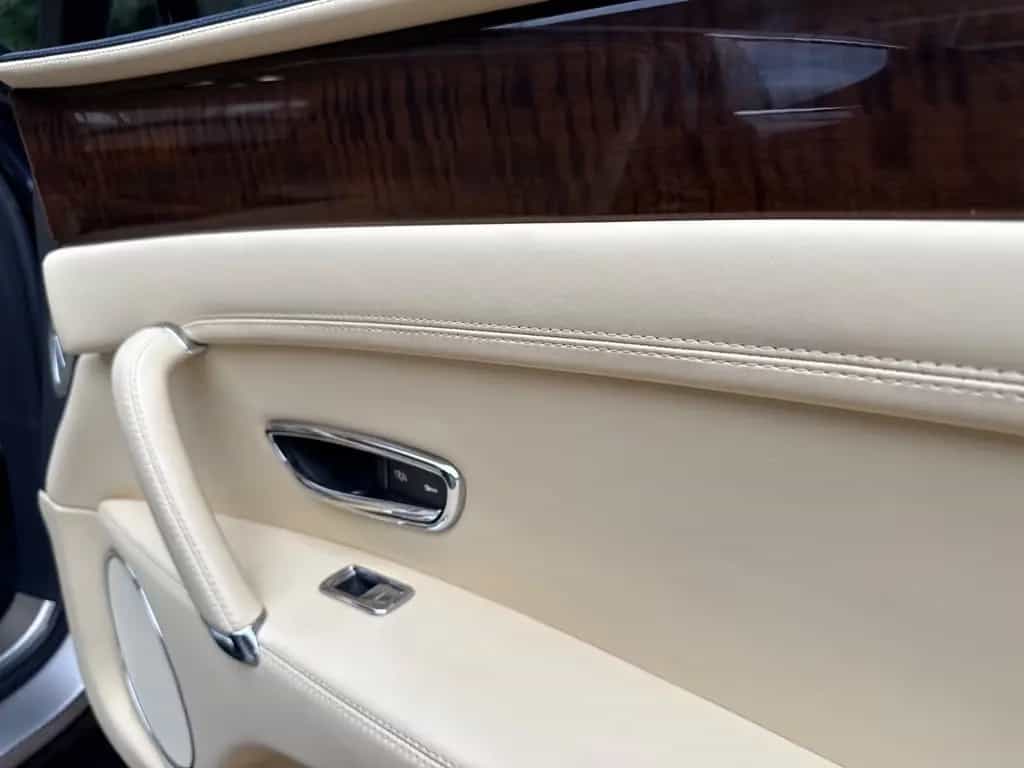 Bentley Continental Flying Spur 4.0 V8 Service Neu 07/2015-photo-26
