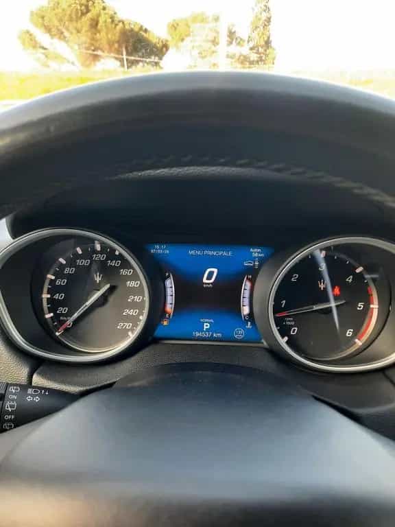 Maserati Levante V6 Diesel Q4 AWD Granlusso IVA 03/2019-photo-3