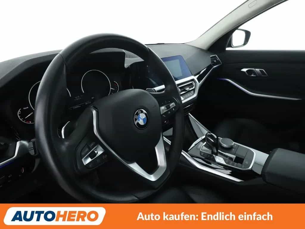 BMW 320 d Sport Line Aut.*NAVI*TEMPO*LED*CAM*SHZ* 06/2019-photo-10