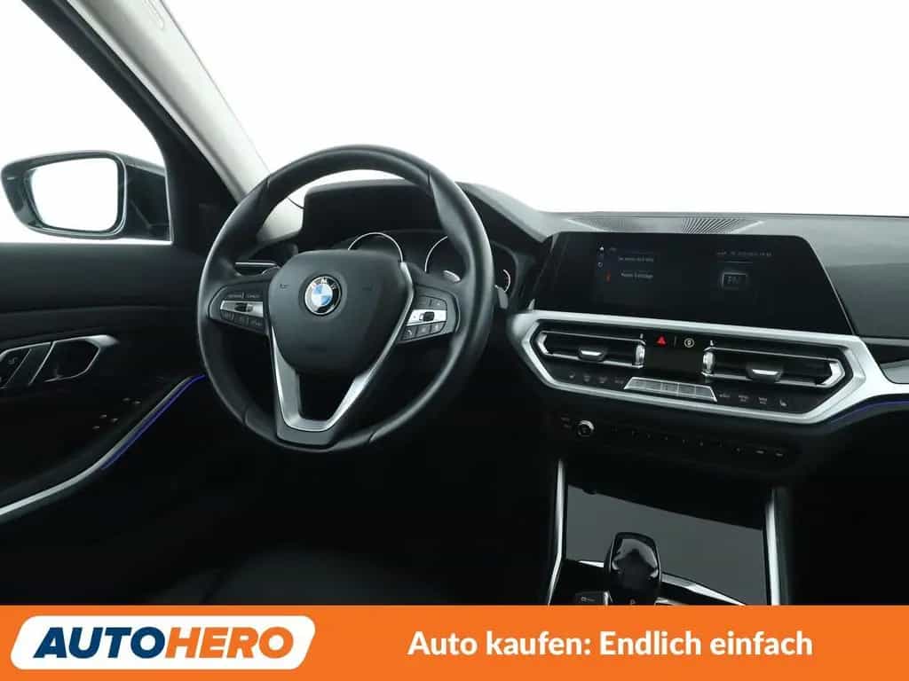 BMW 320 d Sport Line Aut.*NAVI*TEMPO*LED*CAM*SHZ* 06/2019-photo-12