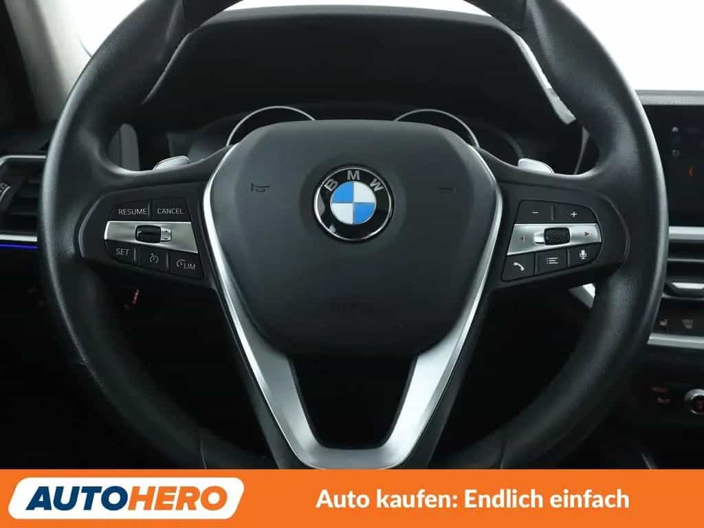 BMW 320 d Sport Line Aut.*NAVI*TEMPO*LED*CAM*SHZ* 06/2019-photo-18
