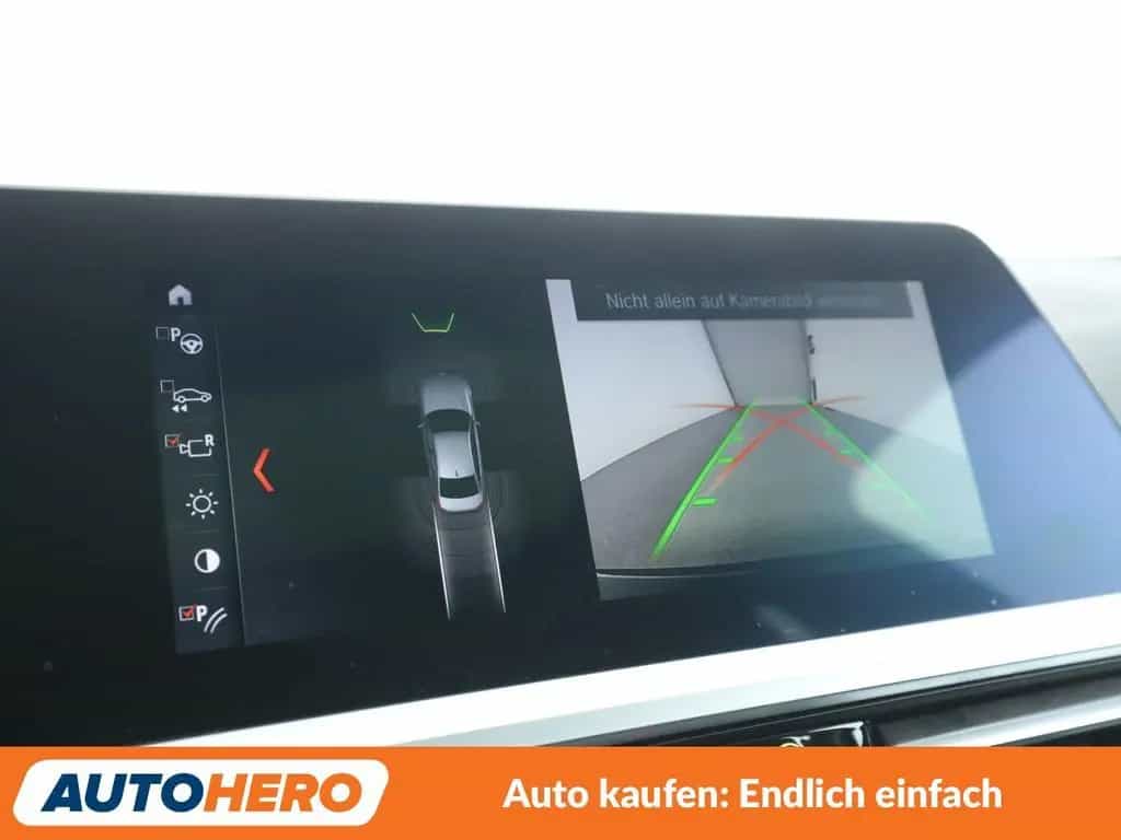 BMW 320 d Sport Line Aut.*NAVI*TEMPO*LED*CAM*SHZ* 06/2019-photo-21