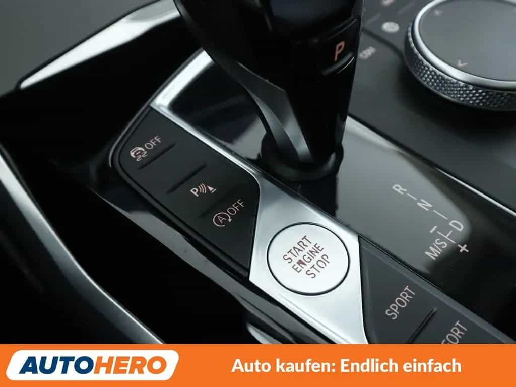 BMW 320 d Sport Line Aut.*NAVI*TEMPO*LED*CAM*SHZ* 06/2019-photo-28