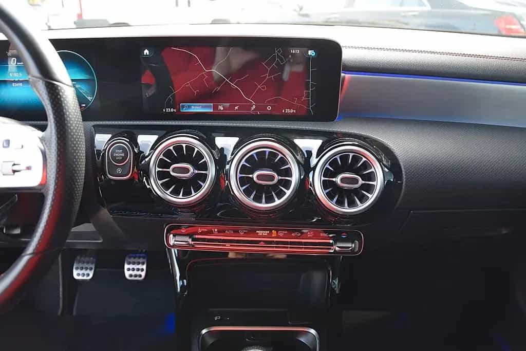 Mercedes-Benz CLA 180 d AMG Line (EURO 6d-TEMP) 03/2020-photo-8