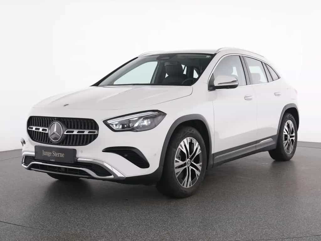 Mercedes-Benz GLA 200 Progressive+MBeam+Distronic+AHK+KeyG+360 01/2025-photo-1