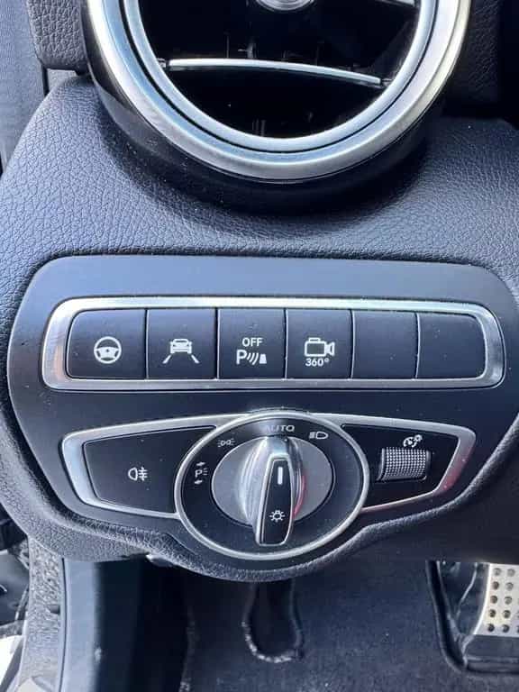 Mercedes-Benz GLC-Class 4Matic 04/2018-photo-23