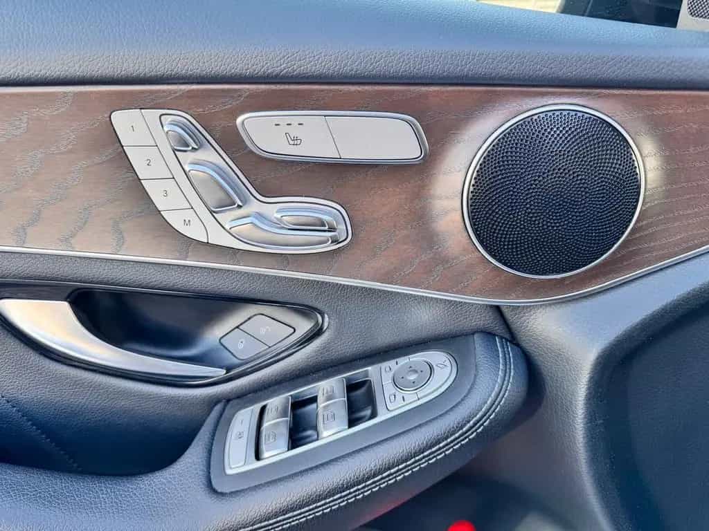 Mercedes-Benz GLC-Class 4Matic 04/2018-photo-24