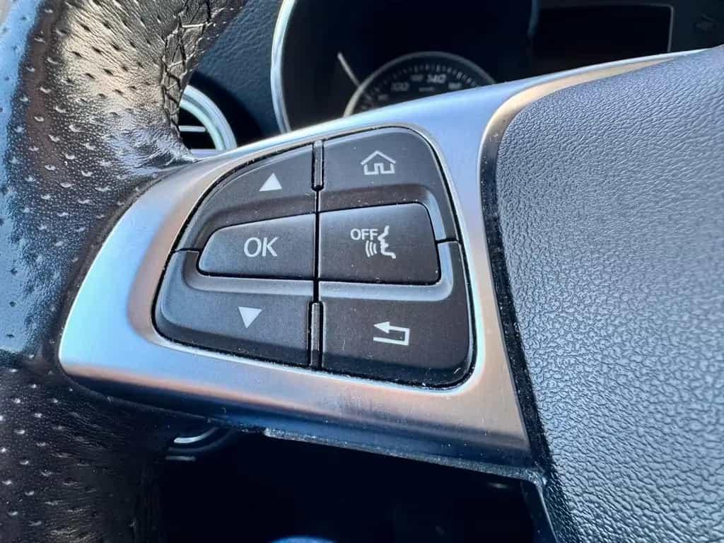 Mercedes-Benz GLC-Class 4Matic 04/2018-photo-26