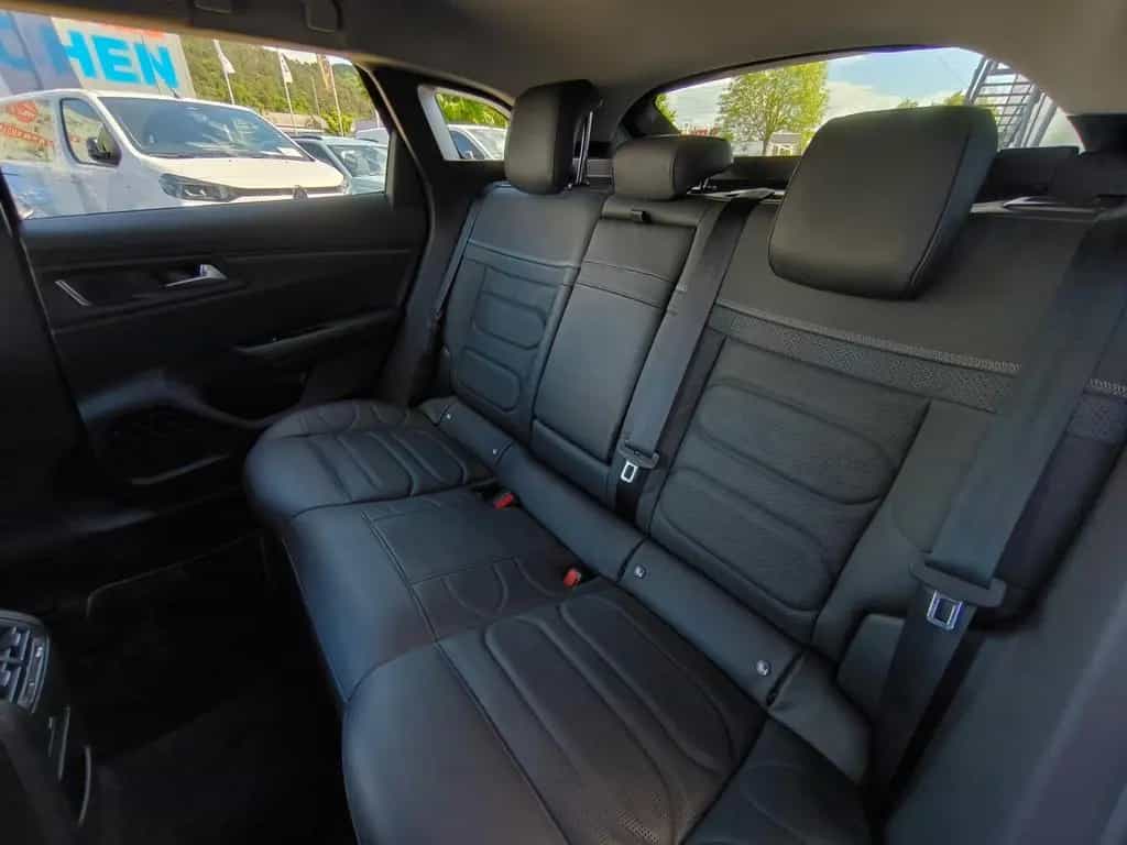Citroën C5 X PureTech 180 S&S EAT8 ShinePack 11/2022-photo-16