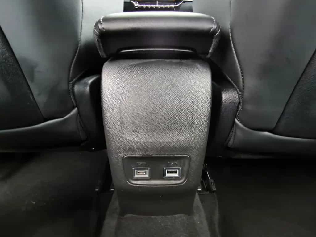 Peugeot 208 Hybrid 100 GT e-DSC6 04/2025-photo-18