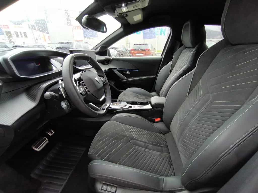 Peugeot 208 Hybrid 100 GT e-DSC6 04/2025-photo-21