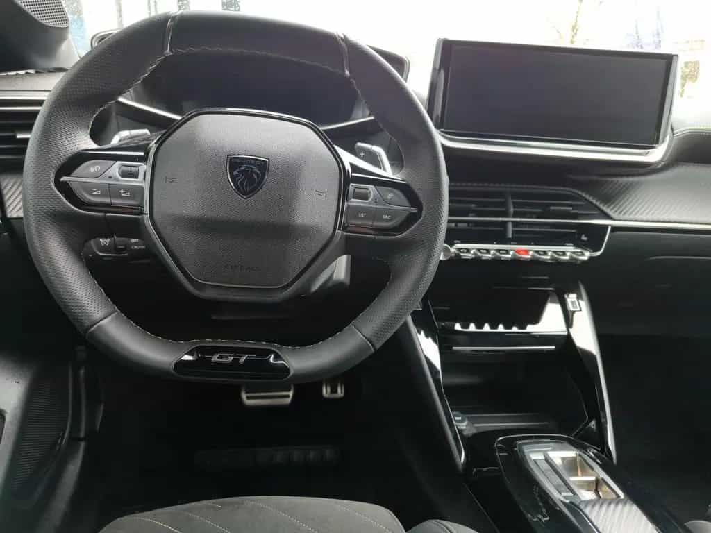 Peugeot 208 Hybrid 100 GT e-DSC6 04/2025-photo-22