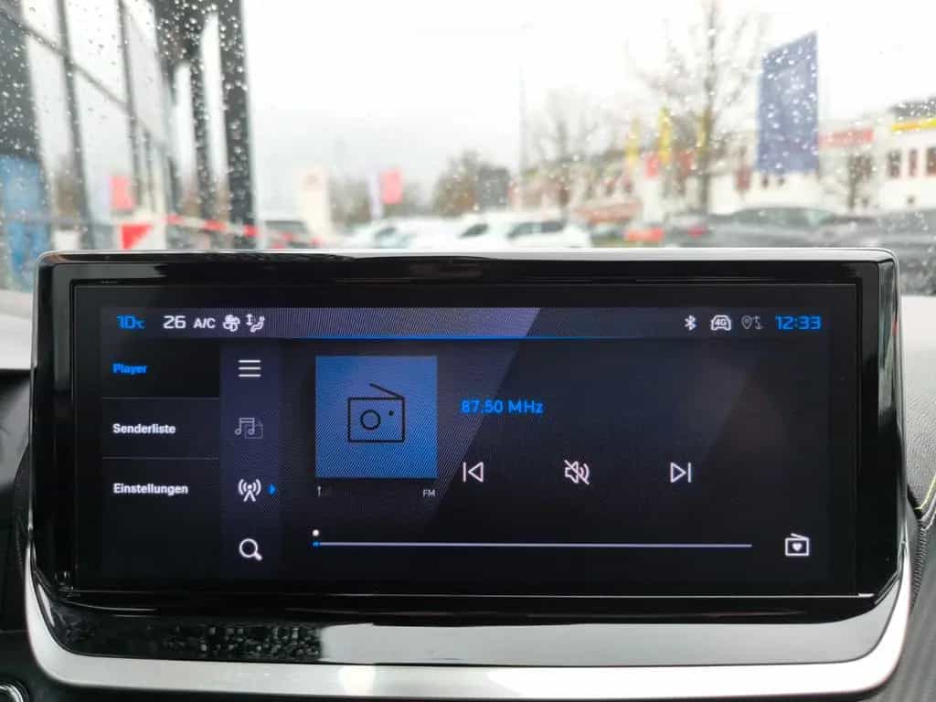 Peugeot 208 Hybrid 100 GT e-DSC6 04/2025-photo-34