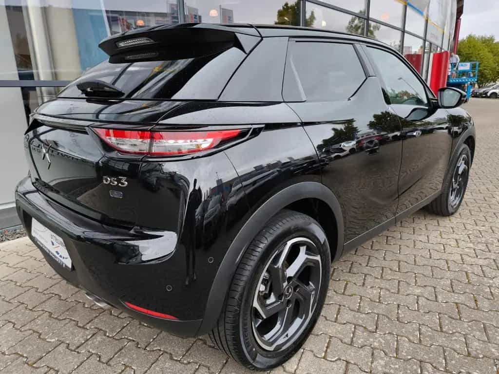 DS Automobiles DS3 Crossback PureTech 130 Faubourg 02/2023-photo-1