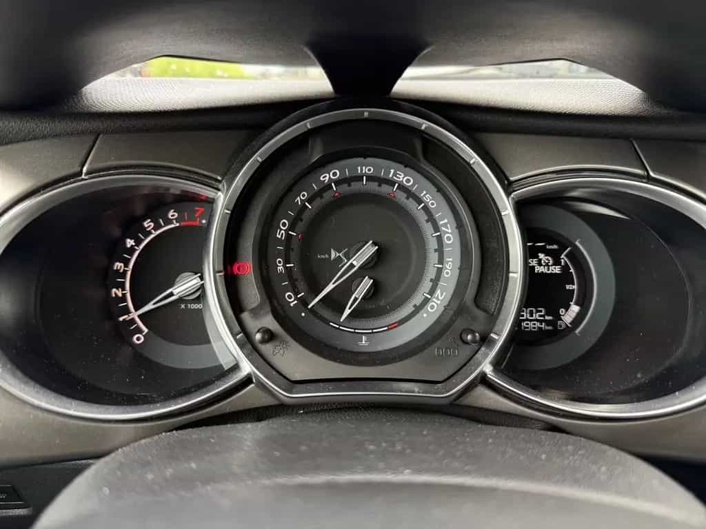 Citroën DS3 SoChic Stop&Start NAVIGATION+RÜCKFAHRKAMERA 08/2016-photo-12