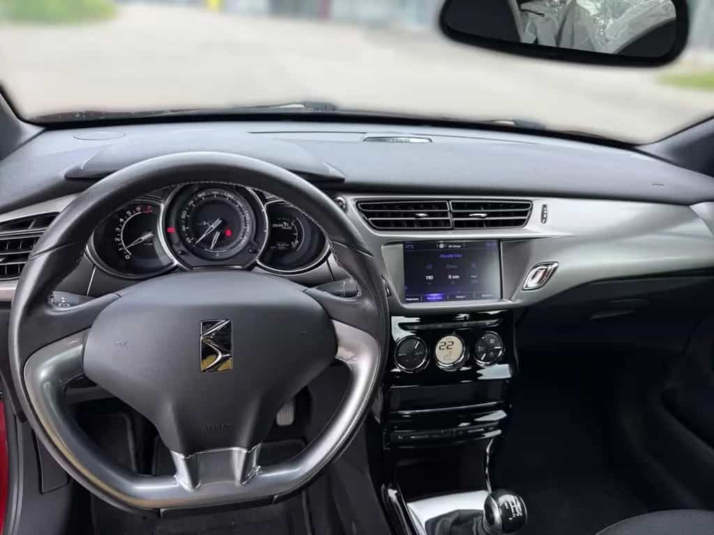 Citroën DS3 SoChic Stop&Start NAVIGATION+RÜCKFAHRKAMERA 08/2016-photo-9