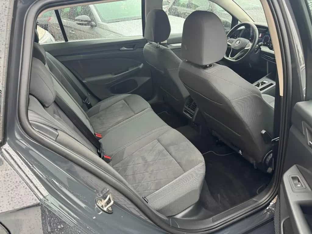 Volkswagen Golf VIII Variant 2.0 TDI Life Navi/LED/Kamera 11/2021-photo-16