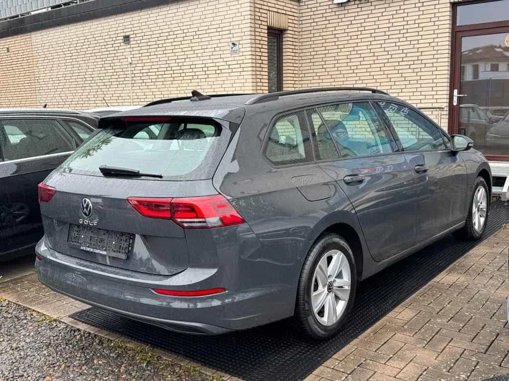 Volkswagen Golf VIII Variant 2.0 TDI Life Navi/LED/Kamera 11/2021-photo-3