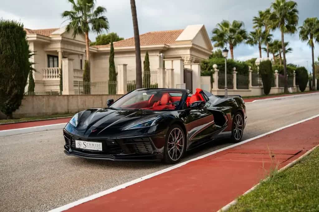Corvette C8 Stingray Cabrio 07/2025-photo-1