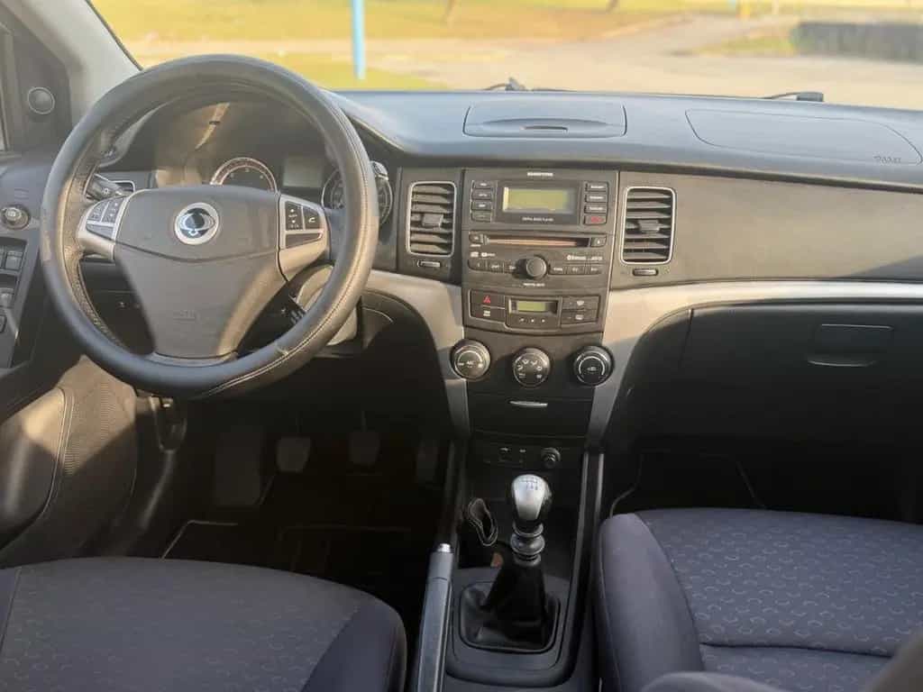 Ssangyong Korando 2.0 e-XDi 175 CV 2WD MT Classy 07/2012-photo-8