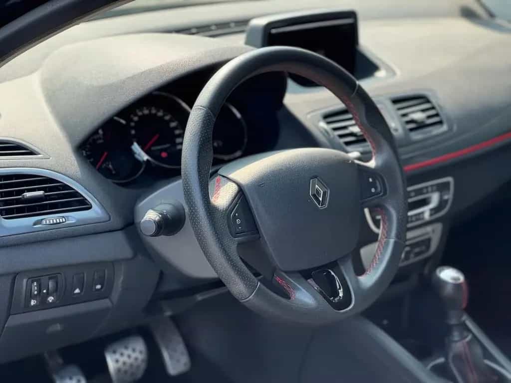 Renault Megane III Coupe GT Line *LEDER|NAVI|R-LINK|TÜV* 04/2014-photo-17