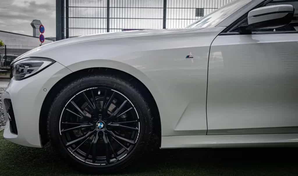 BMW 318 i Touring M-Sport SERVICE-GARANTIE|SPUR|ACC 12/2022-photo-29