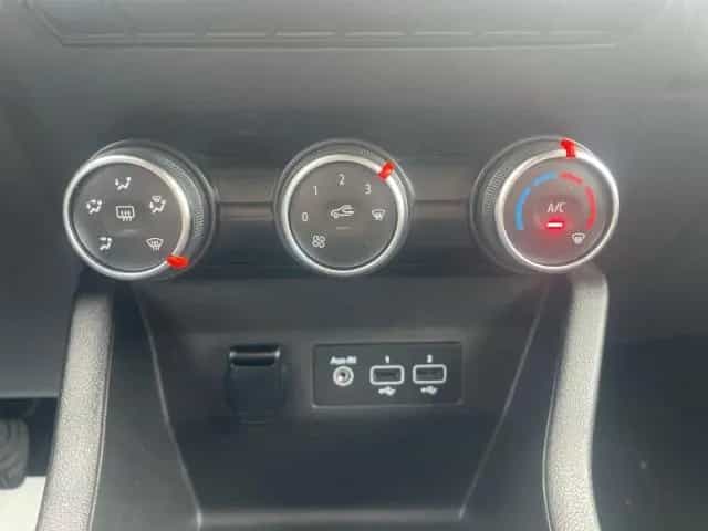Renault Clio Experience 1.0 LED - Sitzheizung - Bluetoot 01/2020-photo-17
