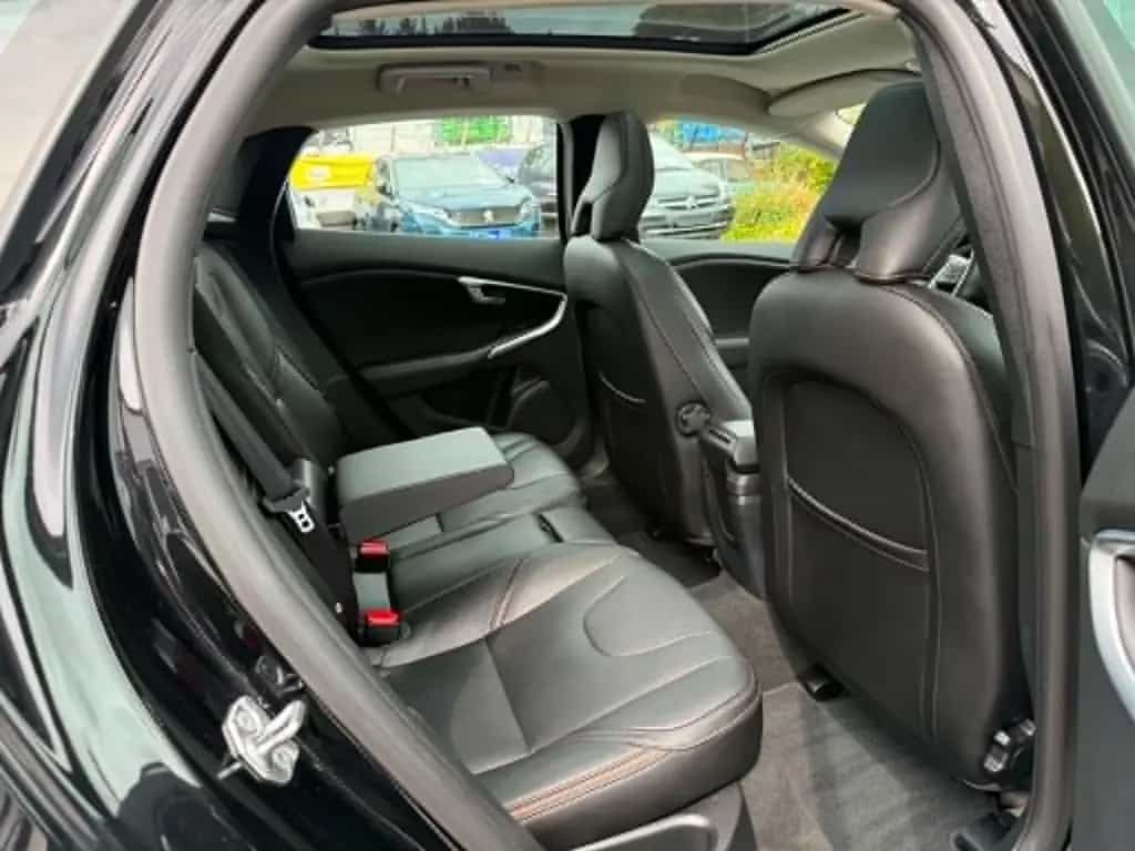 Volvo V40 Cross Country*Panorama*LED*Leder*Navi*AHK* 05/2019-photo-16