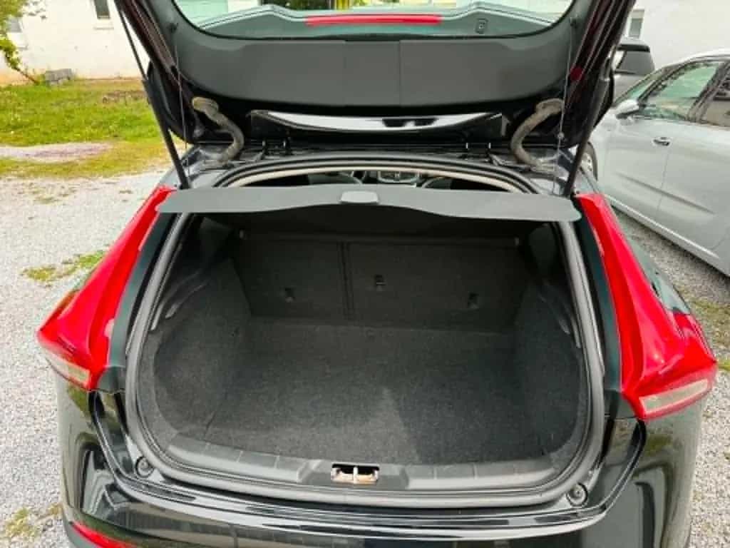 Volvo V40 Cross Country*Panorama*LED*Leder*Navi*AHK* 05/2019-photo-17