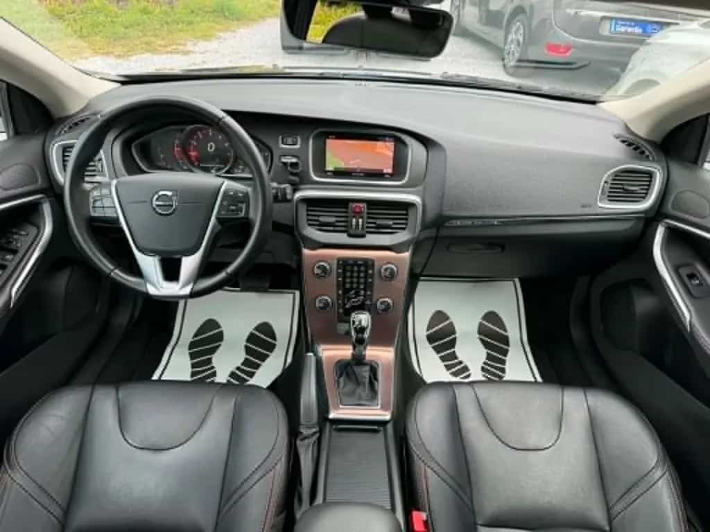 Volvo V40 Cross Country*Panorama*LED*Leder*Navi*AHK* 05/2019-photo-7