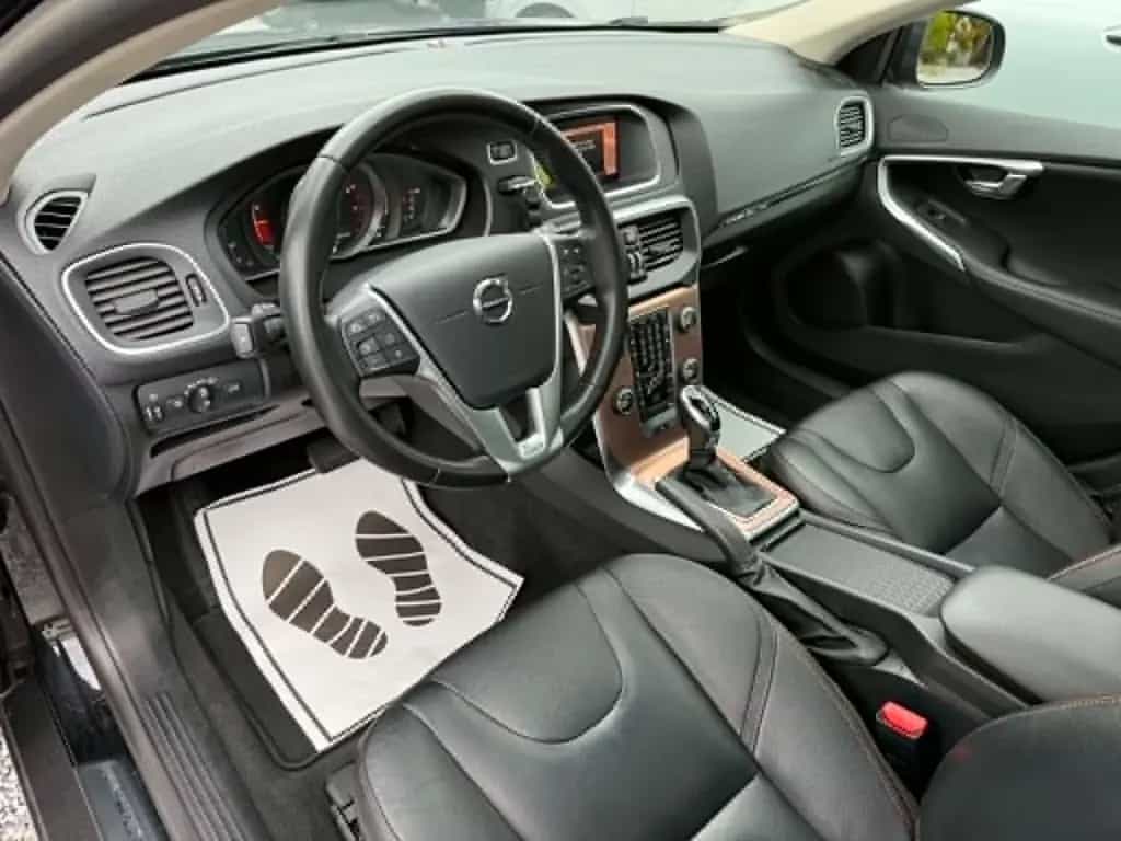 Volvo V40 Cross Country*Panorama*LED*Leder*Navi*AHK* 05/2019-photo-8