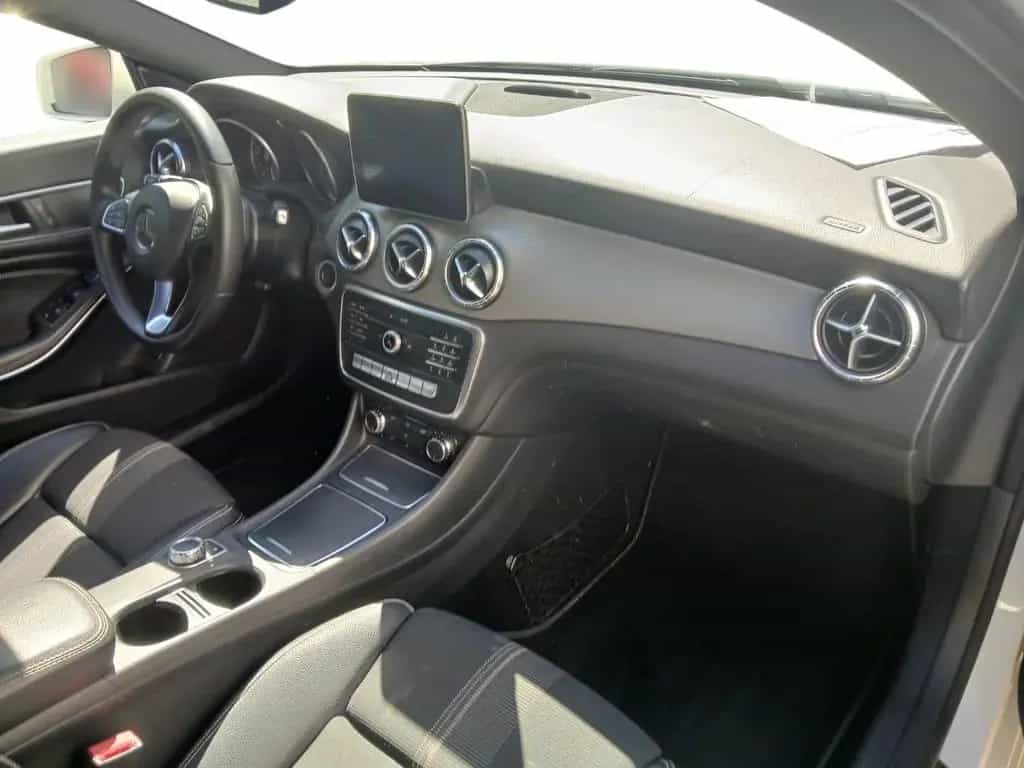 Mercedes-Benz CLA Shooting Brake CLA 180 Shooting Brake *PDC*Navi*LED* 01/2017-photo-4