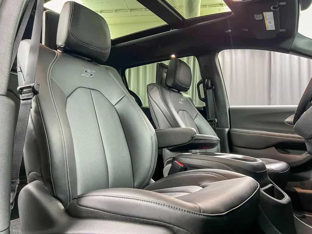 Chrysler Pacifica Select 2026,S-PACK,7-Sitzer,360°-Kamera null-photo-32