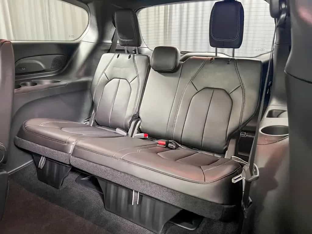 Chrysler Pacifica Select 2026, 7-Sitzer, 360°, S-Package null-photo-21