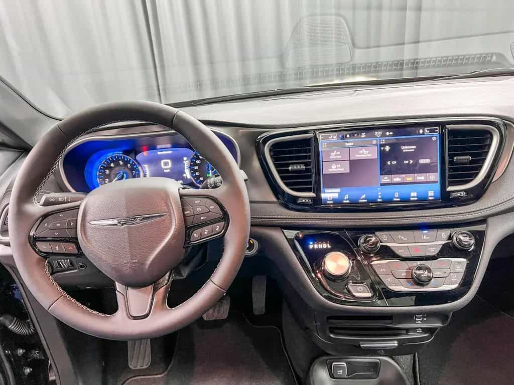 Chrysler Pacifica Select 2026, 7-Sitzer, 360°, S-Package null-photo-25