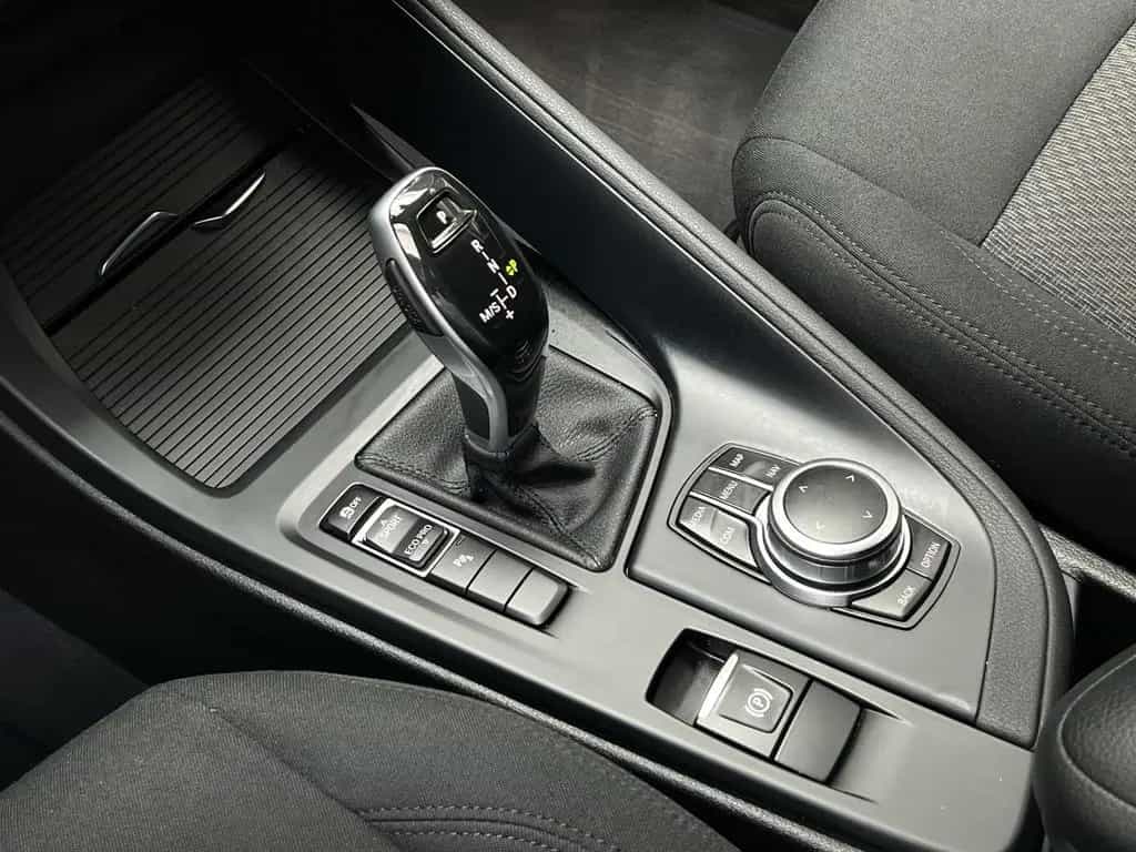BMW X1 sDrive 18i Aut. Advantage Kamera Head-Up Navi 10/2019-photo-21