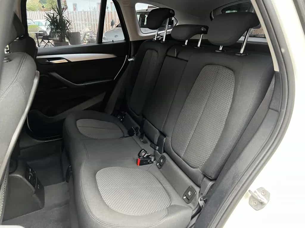 BMW X1 sDrive 18i Aut. Advantage Kamera Head-Up Navi 10/2019-photo-30