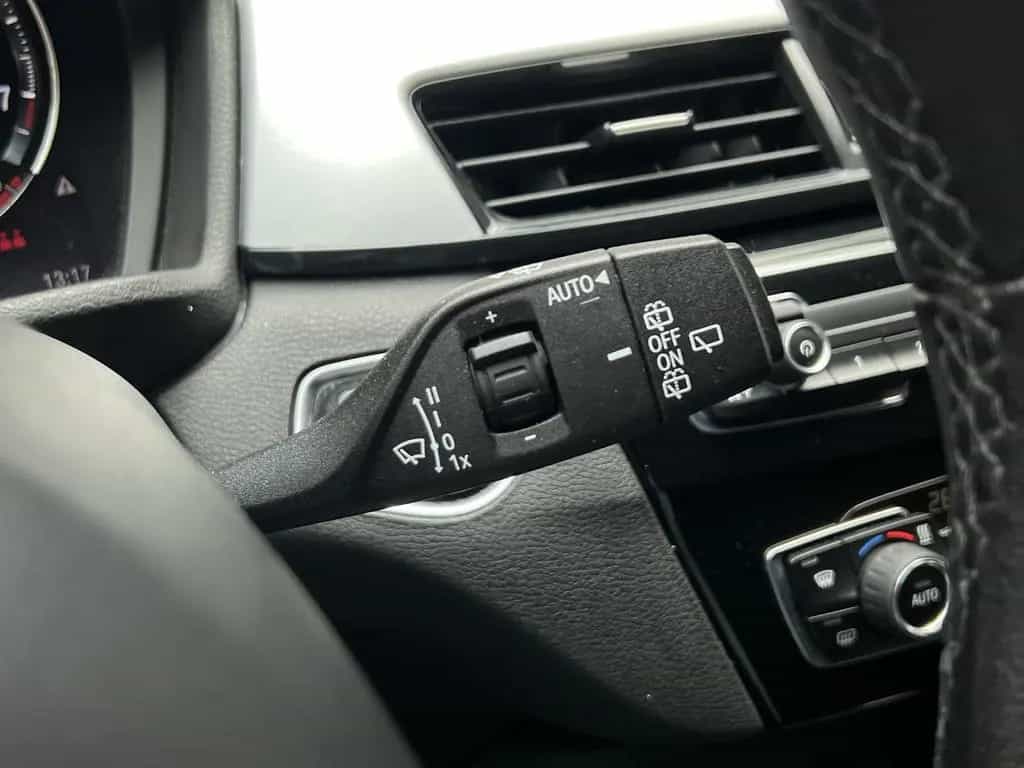 BMW X1 sDrive 18i Aut. Advantage Kamera Head-Up Navi 10/2019-photo-31