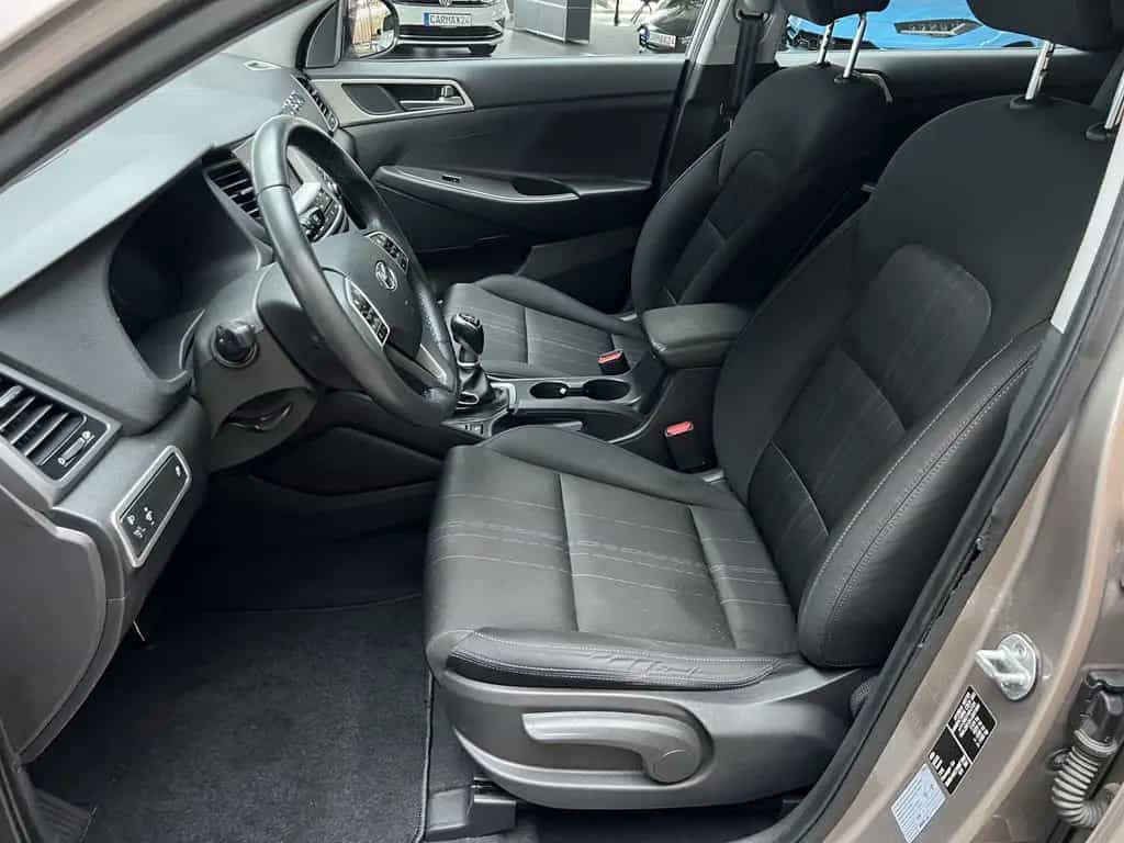 Hyundai TUCSON 1.6 GDI NAVI XEN Shz Carplay Kamera 03/2018-photo-2