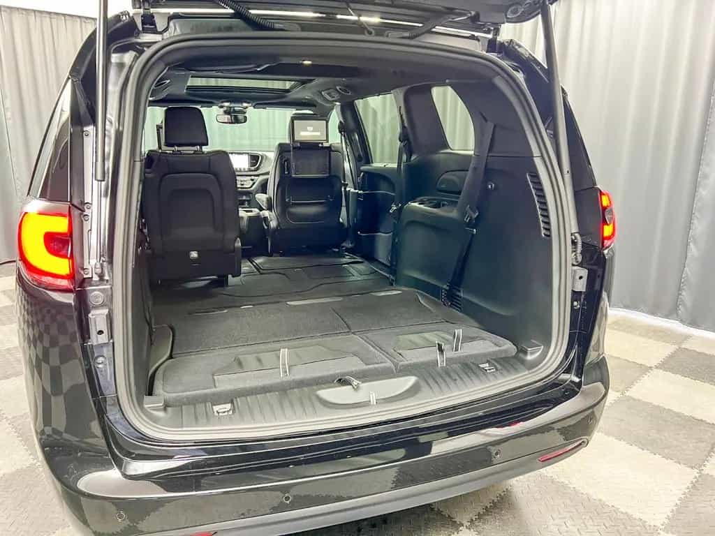 Chrysler Pacifica Select 2026, MONITORE, 360°, Pano, NEU null-photo-11