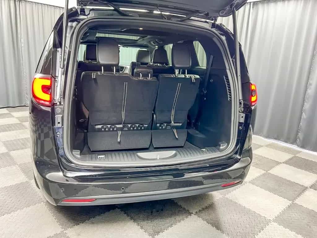 Chrysler Pacifica Select 2026, MONITORE, 360°, Pano, NEU null-photo-7